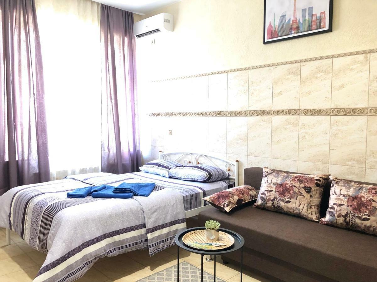 Modern Aparthotel Near Metro Pecherska เคียฟ ภายนอก รูปภาพ